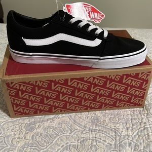 Old Skool Ward Vans Black and White NIB